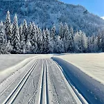 Gasthof Haus Lesch - Stilvolle Mit Tollem Bergblick In Am Tegernsee 3*