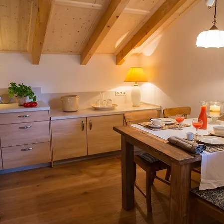 Guest house Haus Lesch - Stilvolle Mit Tollem Bergblick In Am Tegernsee