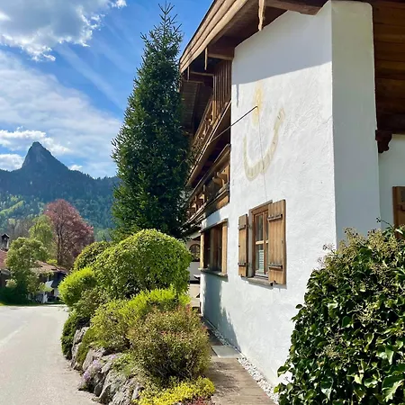 Haus Lesch - Stilvolle Mit Tollem Bergblick In Am Tegernsee Guest house Kreuth