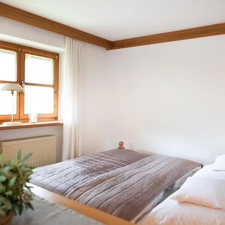 Pensión Haus Lesch - Stilvolle Mit Tollem Bergblick In Am Tegernsee Kreuth