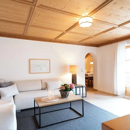 Haus Lesch - Stilvolle Mit Tollem Bergblick In Am Tegernsee בית הארחה