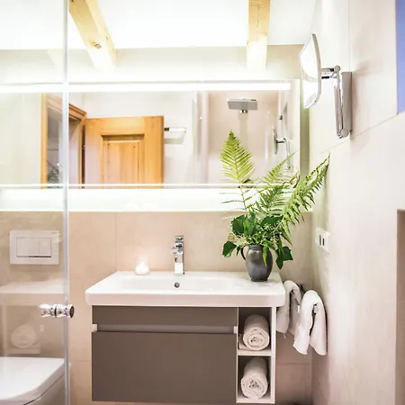 Haus Lesch - Stilvolle Mit Tollem Bergblick In Am Tegernsee בית הארחה 3*