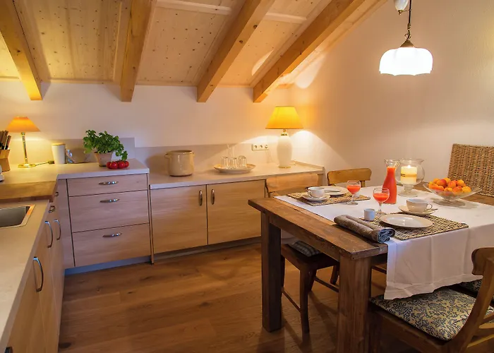 Haus Lesch - Stilvolle Mit Tollem Bergblick In Am Tegernsee 3*